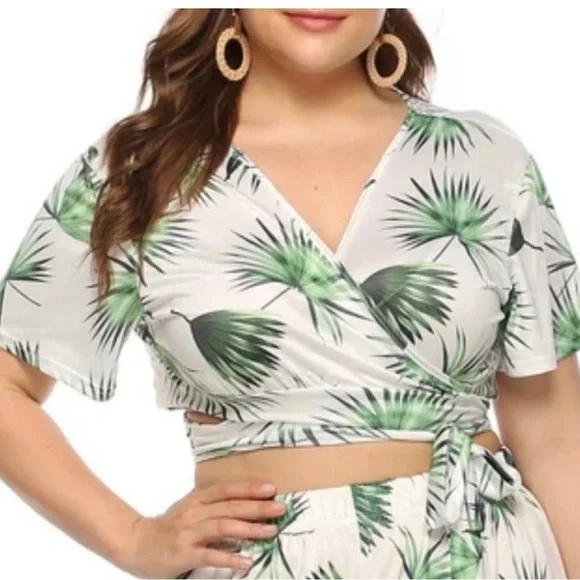 NWT 2X Rebdolls 'feeling good' Wrap Floral Crop - Picture 2 of 2